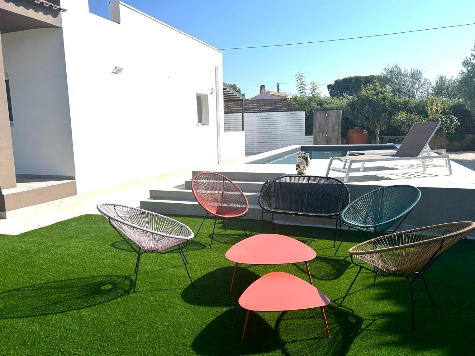 Elsa Villa *
